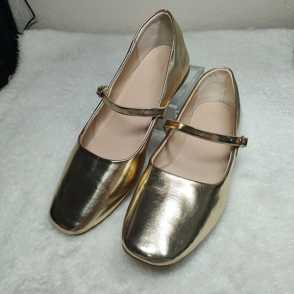 Banana Republic Mary Jane Ballet Flats Golden - Size 8 - Soft Material